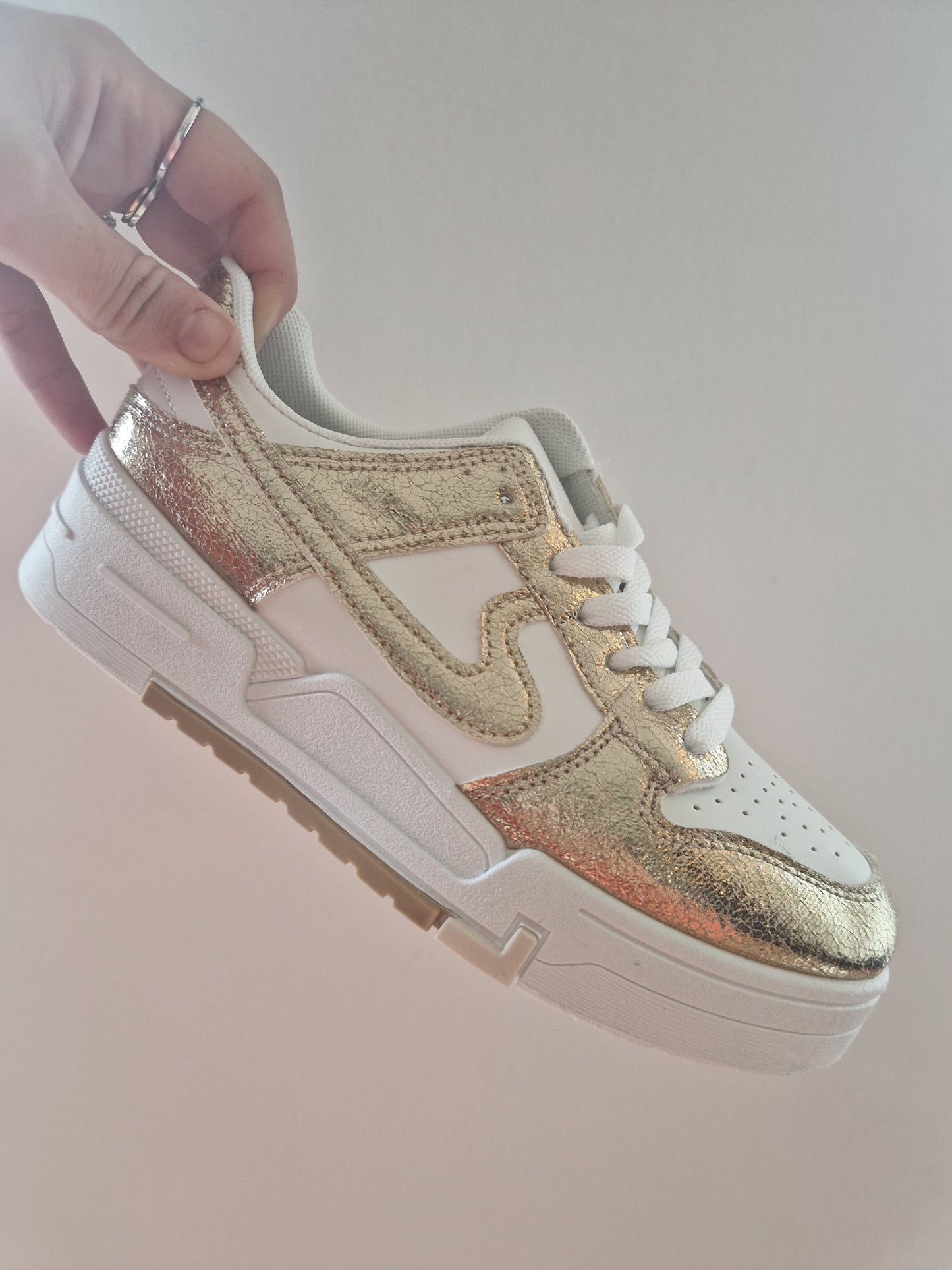 Sneaker gold/white
