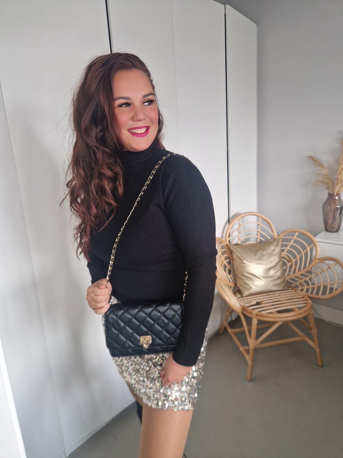 Colletje zwart