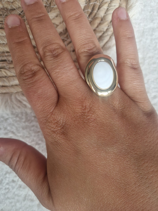 Ring white